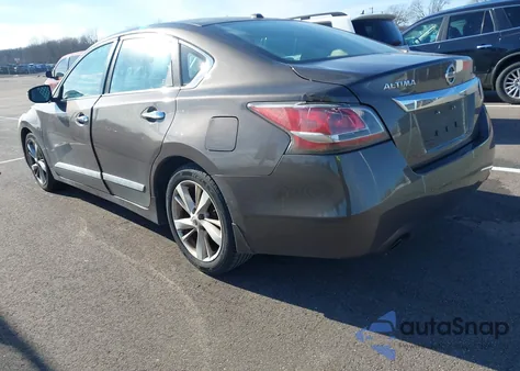2015 Nissan Altima 2.5 Sv из США, поврежденный, VIN 1N4AL3AP9FC251914